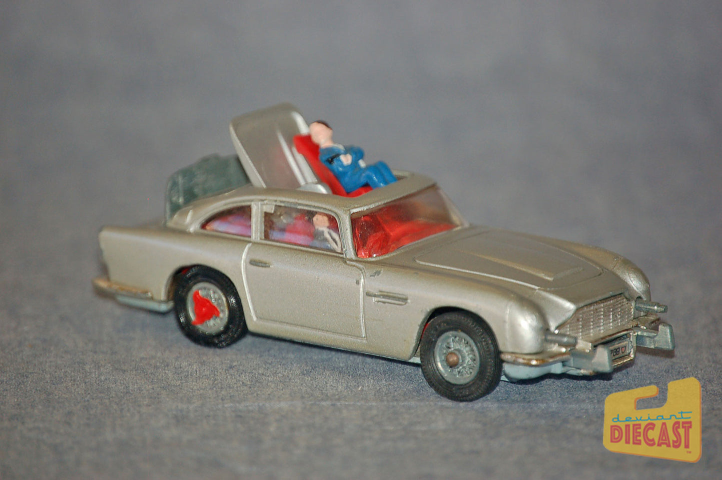 007 Die-cast Extravaganza — Corgi, Danbury Mint, Johnny Lightning, Hot Wheels, Jada — Vintage! Rare! Minty-mint-mint!